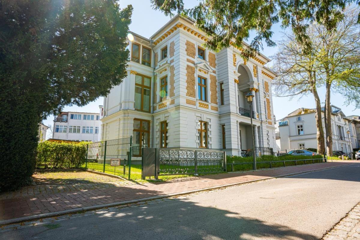 Moderne Fewo Mit Balkon, Hochwertig Apartment Heringsdorf  Exterior foto