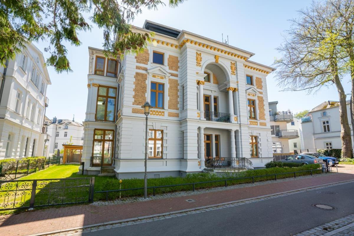 Moderne Fewo Mit Balkon, Hochwertig Apartment Heringsdorf  Exterior foto